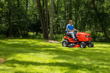 Simplicity Lawn Tractors